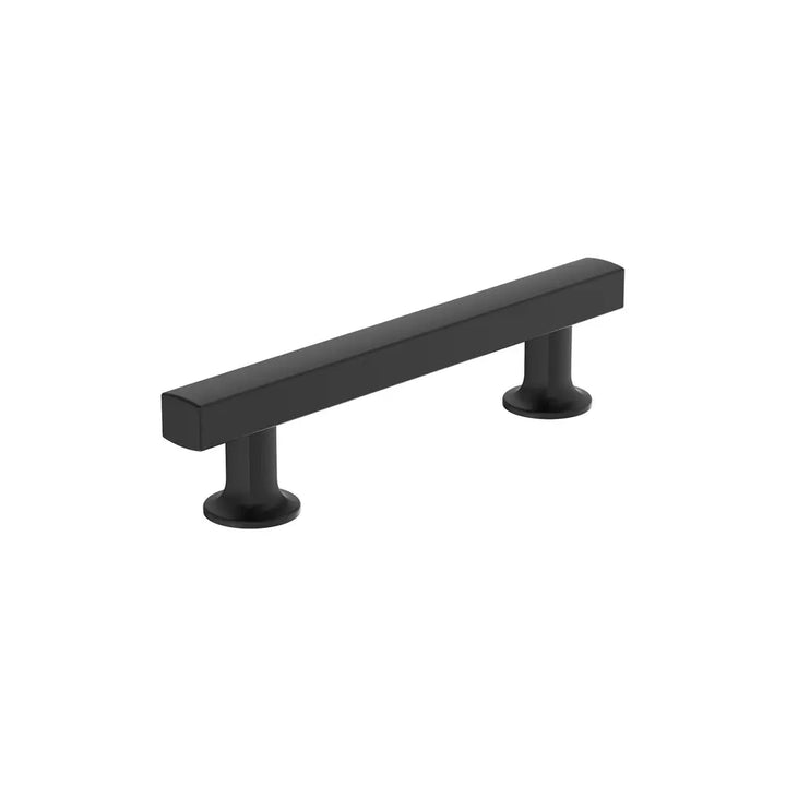 Amerock - Everett Pulls - 14ce677c-e812-4093-a644-162ca17c9982-1000x1000.webp