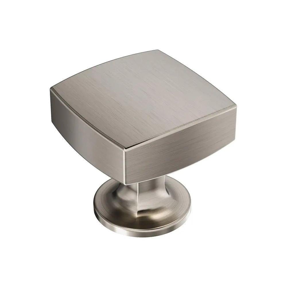 Amerock - Everett Knobs - 1a8cafda-01ac-460e-91f9-776856d43c9d-1000x1000.webp
