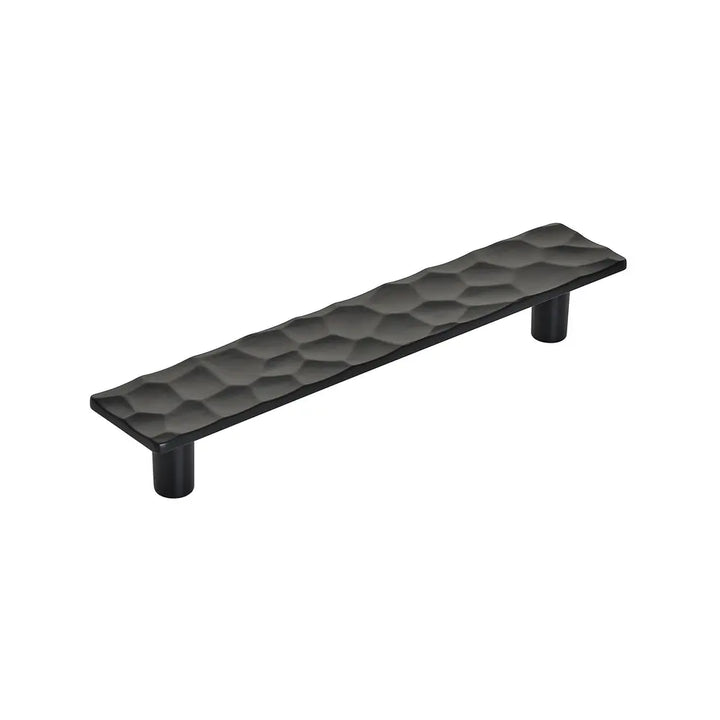 Amerock - Kamari Pulls - 6222b6a0-6f5f-4f0d-8322-6e5ab37e8df4-1000x1000.webp