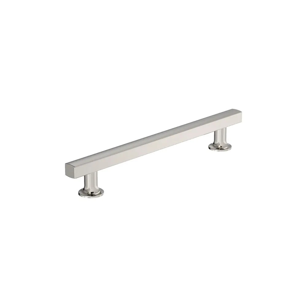 Amerock - Everett Pulls - c672bd7f-3602-4956-a9cb-7f7a813a35c4-1000x1000.webp