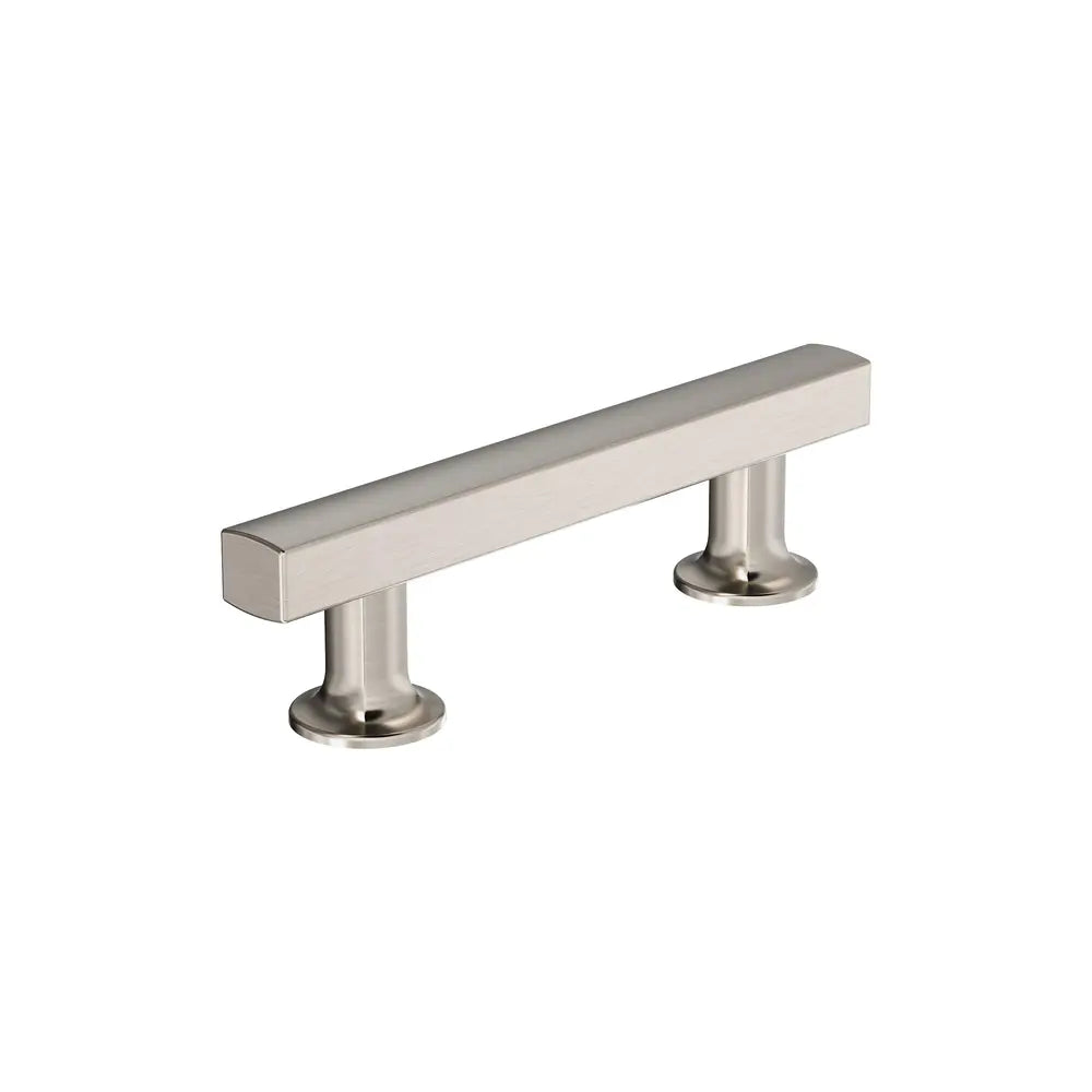 Amerock - Everett Pulls - c723feb2-3599-4f6e-b3dc-eb81ff6a7aaa-1000x1000.webp
