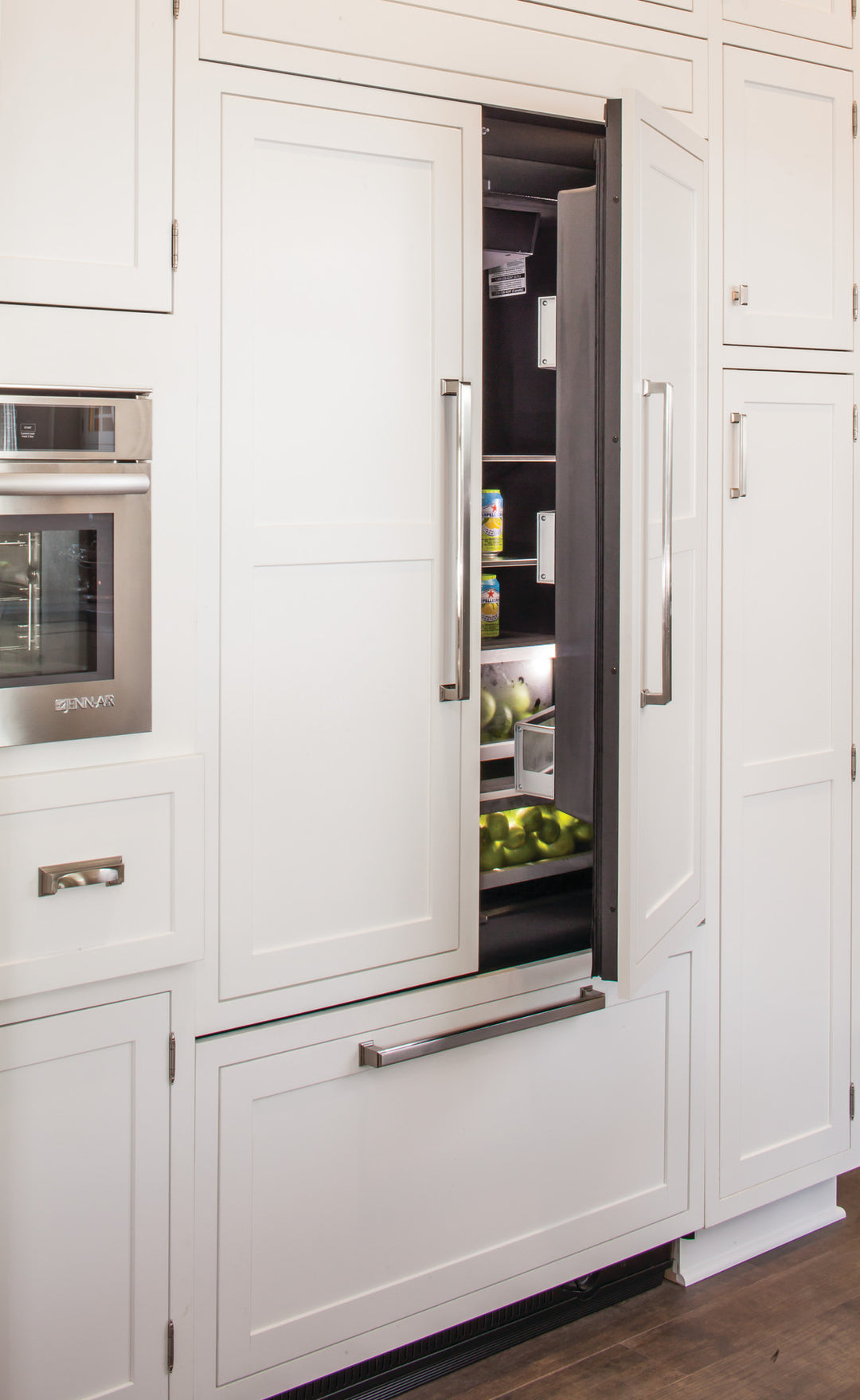 Atlas Sutton Place Appliance Pull, Brushed Nickel, room setting