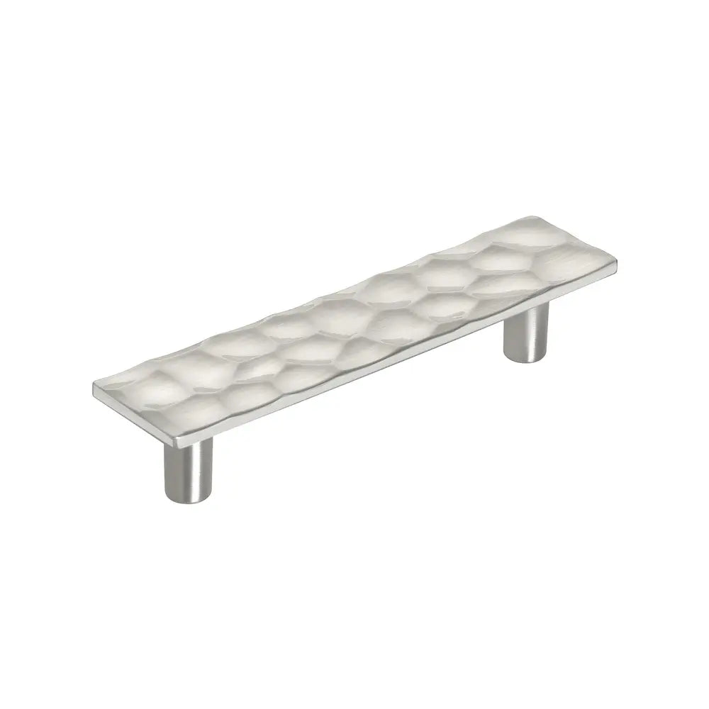 Amerock - Kamari Pulls - ec607b0e-9e95-4e81-a221-ef6f117a4c22-1000x1000.webp