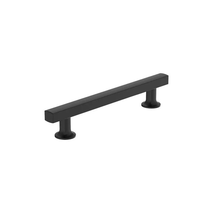 Amerock - Everett Pulls - fcfa317d-ec4e-46bd-be29-8c416a41f96b-1000x1000.webp